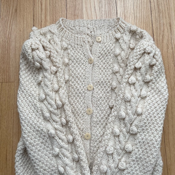 Vintage Handmade Cardigan Wool - Picture 4 of 7